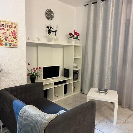Ferias Tranquilas A 1km Da Totalmente Renovado クアルテイラ