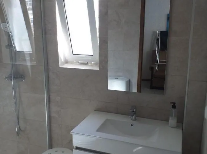 Ferias Tranquilas A 1km Da Totalmente Renovado Apartman Quarteira