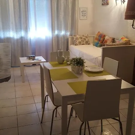 Ferias Tranquilas A 1km Da Totalmente Renovado Apartment