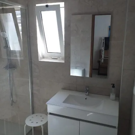 Ferias Tranquilas A 1km Da Totalmente Renovado Apartment Quarteira