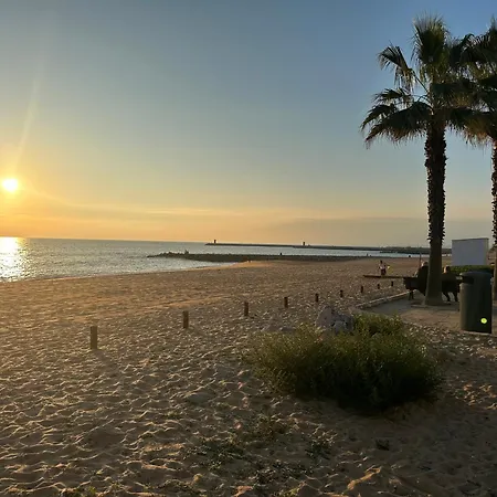 Ferias Tranquilas A 1km Da Totalmente Renovado Apartman Quarteira