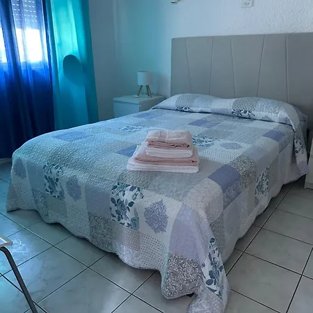 Ferias Tranquilas A 1km Da Totalmente Renovado * Quarteira