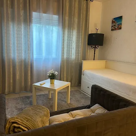 Ferias Tranquilas A 1km Da Totalmente Renovado * Quarteira