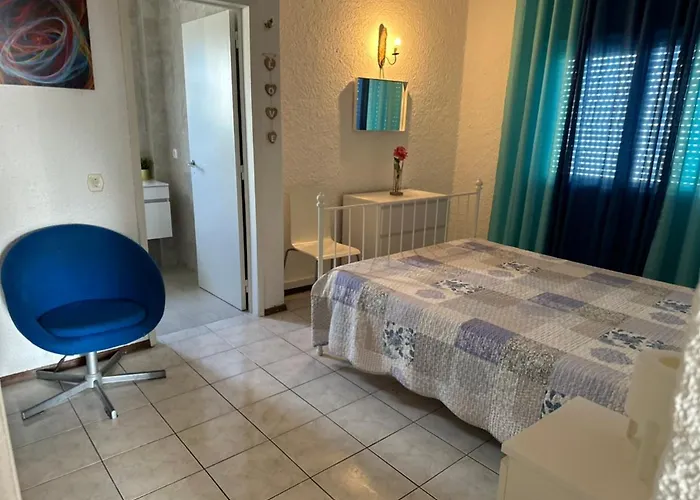 Ferias Tranquilas A 1km Da Totalmente Renovado Apartman Quarteira