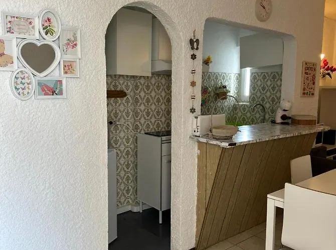 Ferias Tranquilas A 1km Da Totalmente Renovado 公寓