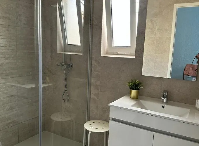 Ferias Tranquilas A 1km Da Totalmente Renovado Apartman Quarteira